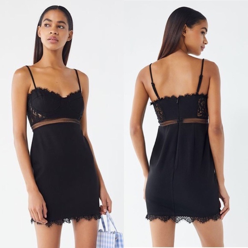 ASTR the Label
Dream on Bustier Dress